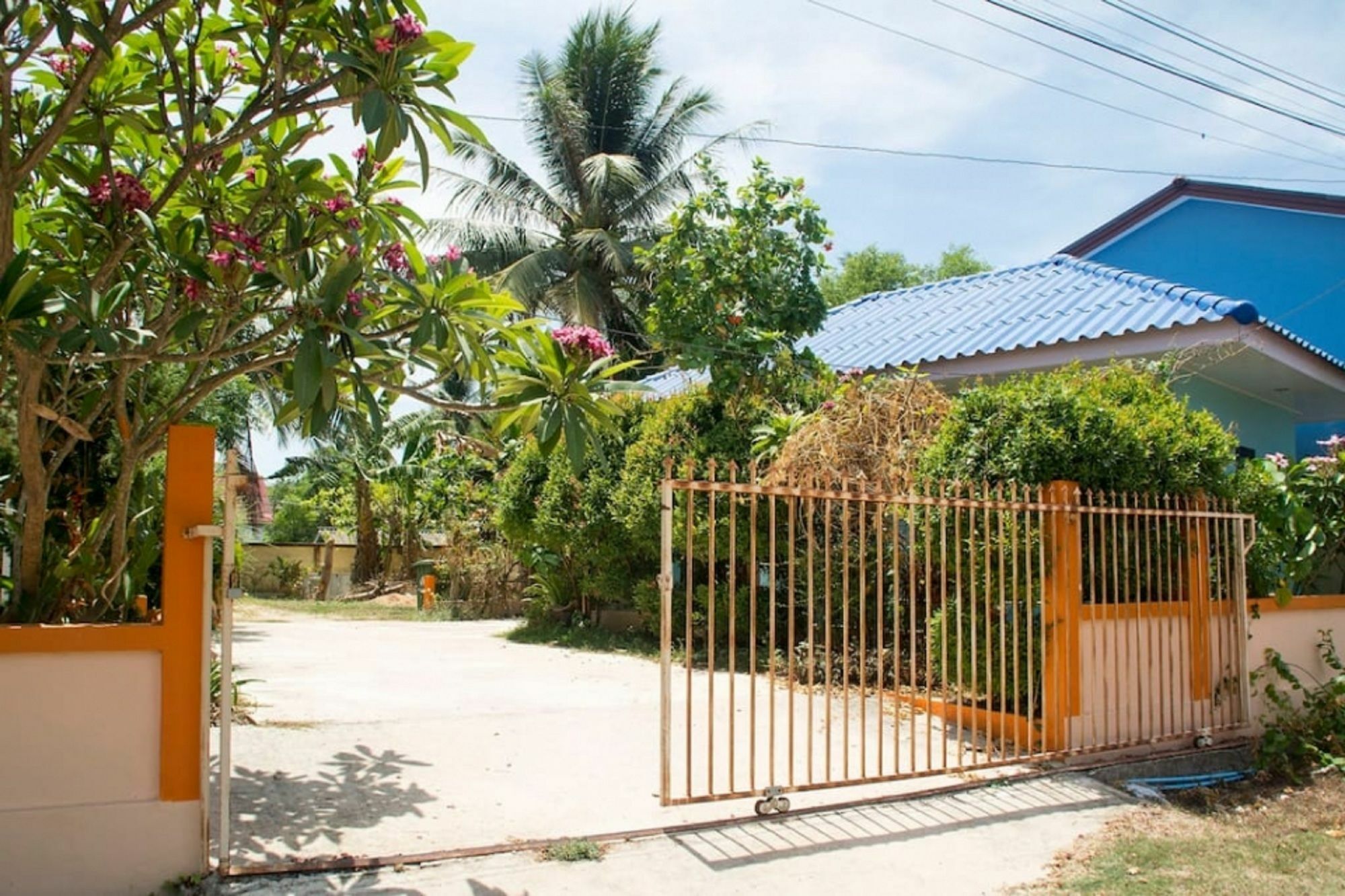 חוף סורין Aquatoria Phuket Bangtao Villa מראה חיצוני תמונה